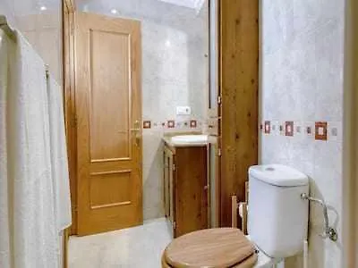 Familiar Vut3099as Apartman *