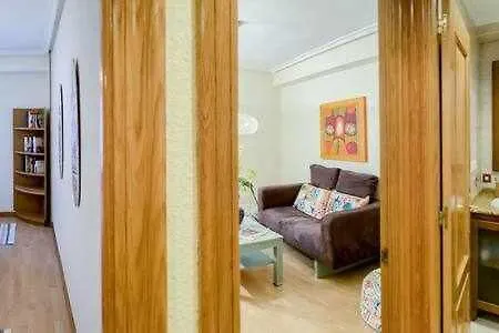 Familiar Vut3099as Apartman *