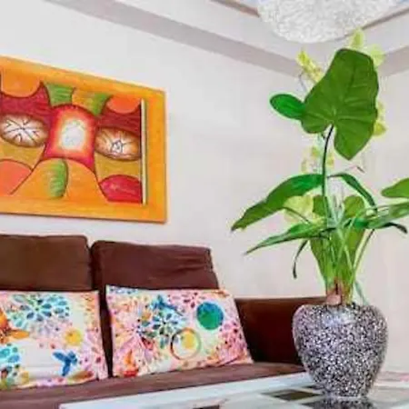 Familiar Vut3099as Apartment *